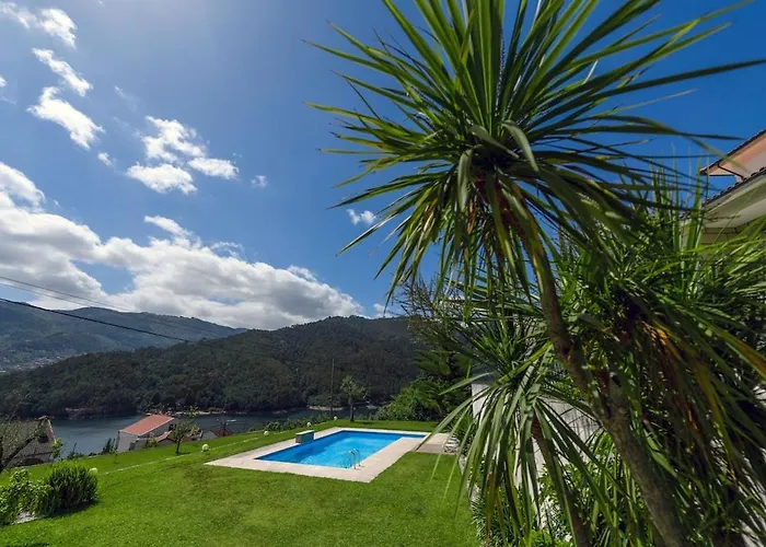 아파트 Country Stays- Flor - Comfort And Tranquility With A Stunning View 제어스