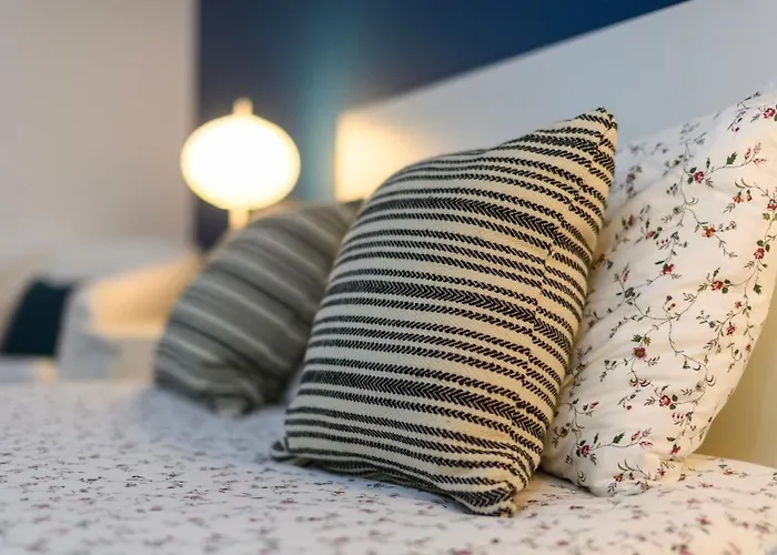 Country Stays- Flor - Comfort And Tranquility With A Stunning View * 제어스