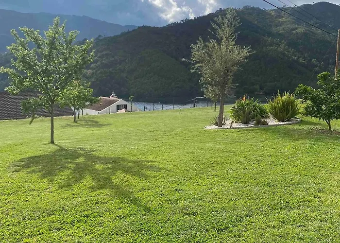 Country Stays- Flor - Comfort And Tranquility With A Stunning View